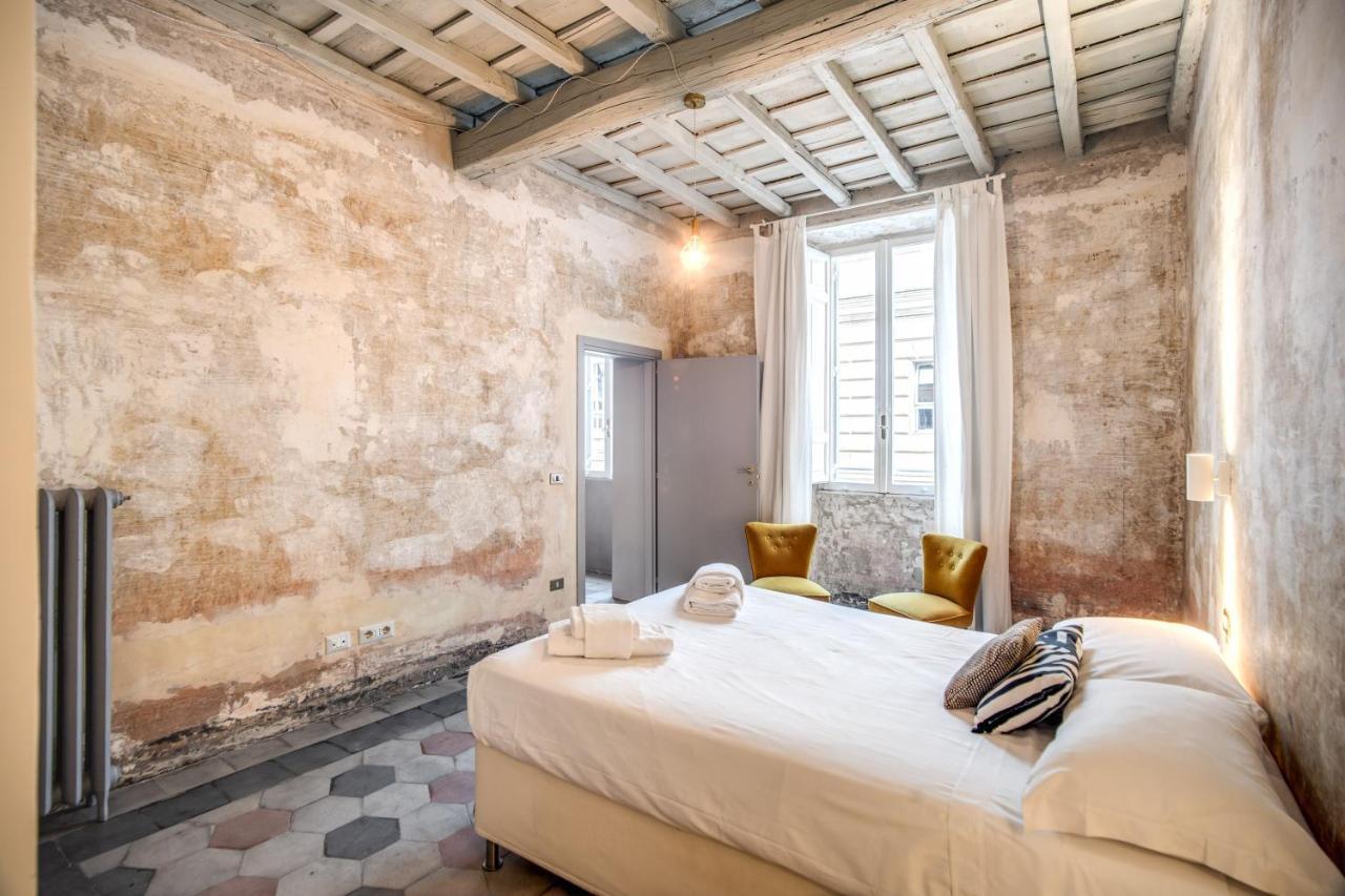 Stylish And Spacious Apartment Next To The Colosseum Rom Eksteriør billede