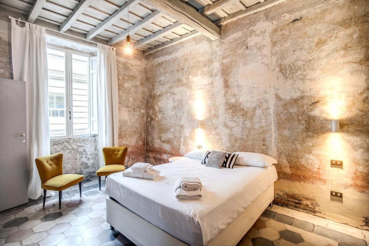 Stylish And Spacious Apartment Next To The Colosseum Rom Eksteriør billede